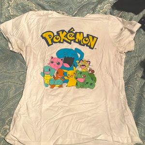 Nice tee-shirt Pokémon theme that I got in USA in a Vans shop.